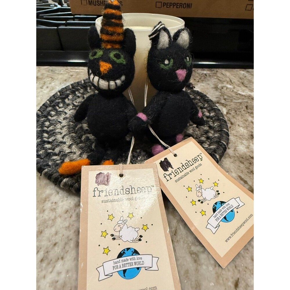 Friendsheep Sustainable Wool Goods "Chaz The Cheshire Cat" & Zen Cat  ornaments